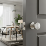 11411 MANIJA TURIN CON ESCUDO + JALADERA PRINCIPAL ACERO INOX (CAJA) - YALE