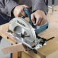 HS7010K SIERRA CIRCULAR 7-1/4" 1,600W MP HS7010K - MAKITA