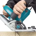 SP6000 SIERRA CIRCULAR 165MM (6-1/2)" 1,300W SP6000 - MAKITA